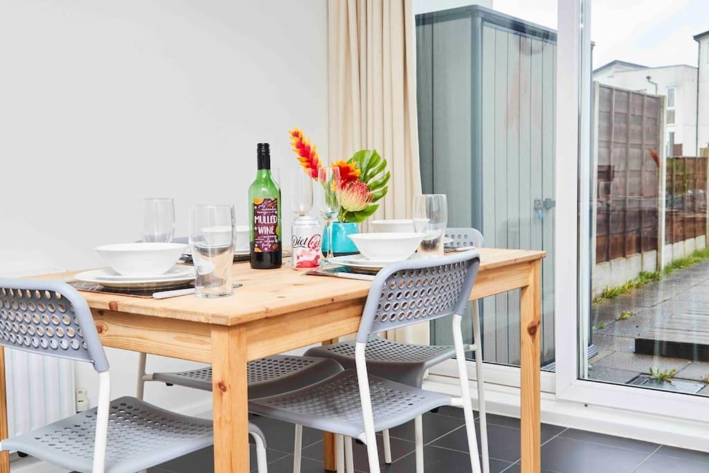 Dellehomes- Free Parking, Wfh, Family-Friendly Mánchester Exterior foto
